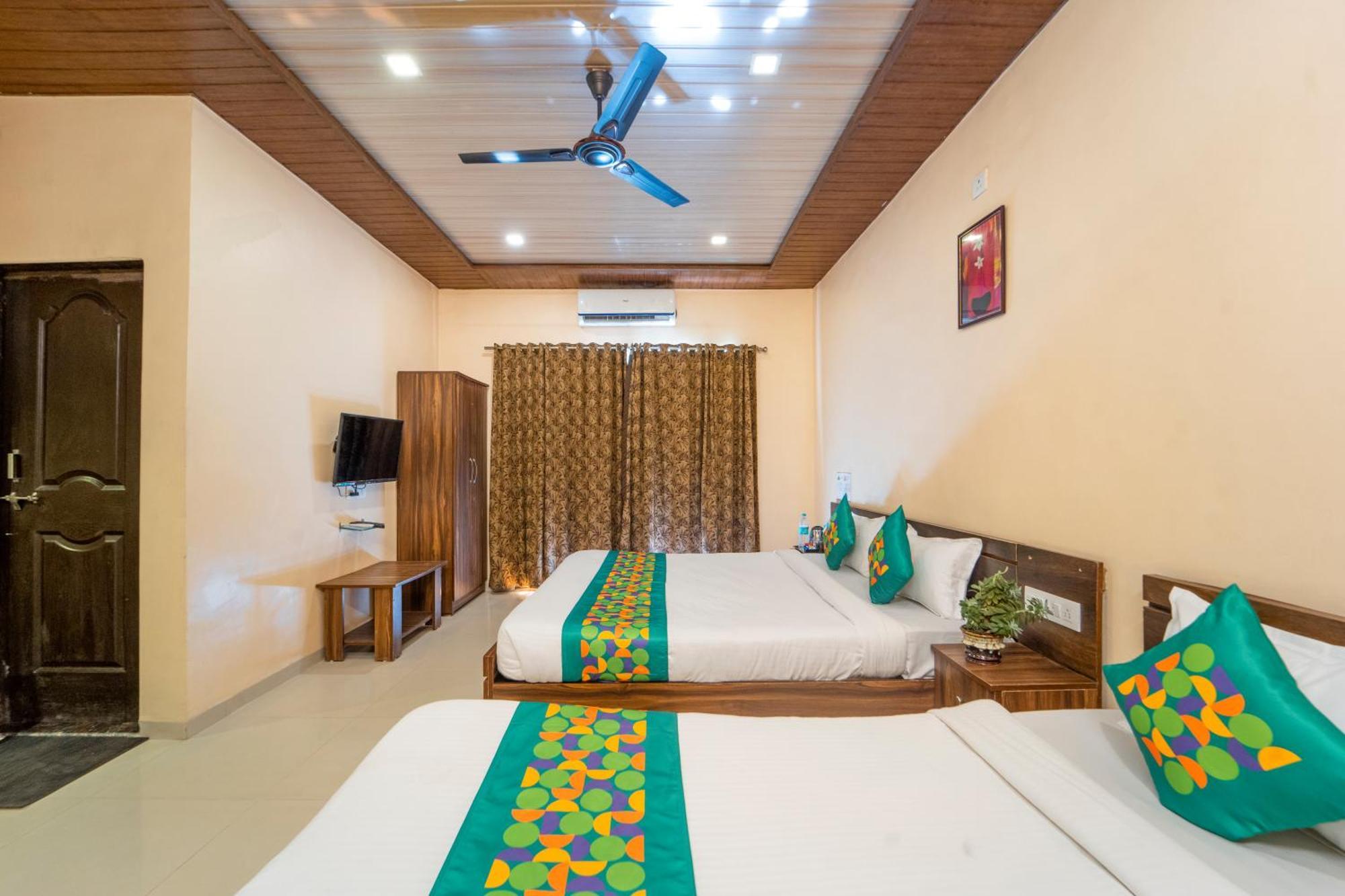 Hotel Treebo Iceberg à Mahābaleshwar Extérieur photo