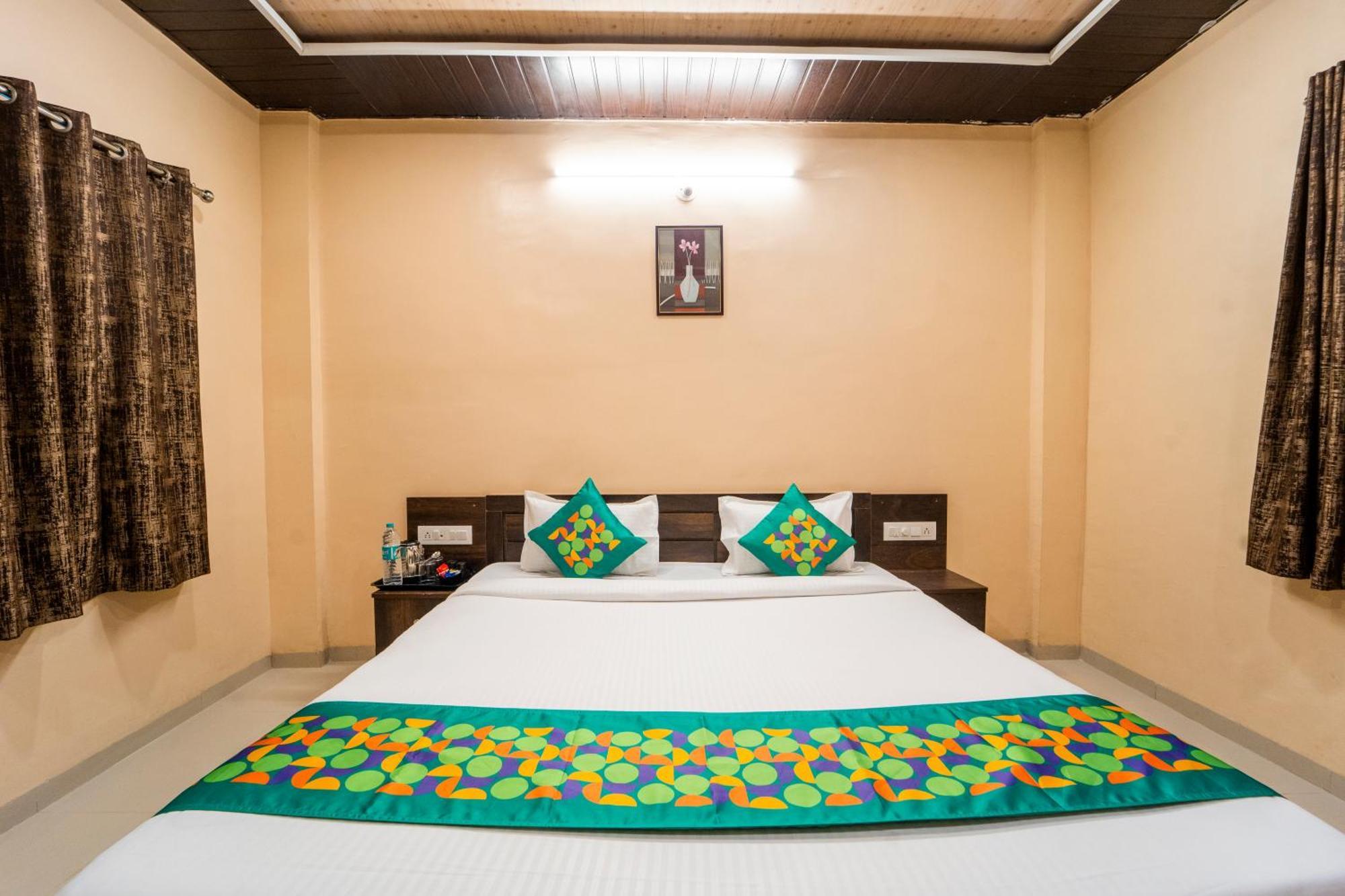 Hotel Treebo Iceberg à Mahābaleshwar Extérieur photo
